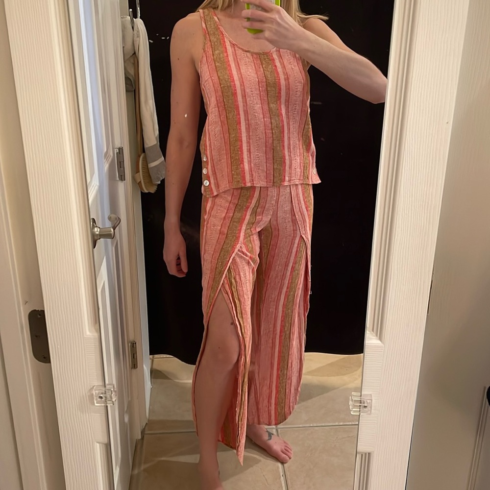 Fun beach set. Cover up or day in the sun